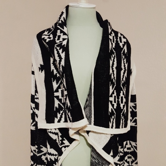 Sweater - Picture 4 of 4